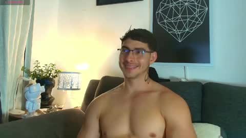 Snapshot of thomylov chatting on 05-08-26, 04:51 thomylov online show from 05-08-26, 04:51