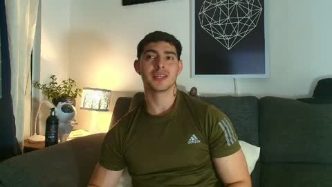 Snapshot of thomylov chatting on 06-04-26, 04:40 thomylov online show from 06-04-26, 04:40