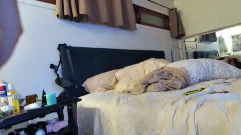 Snapshot of thongmuscle chatting on 03-19-26, 07:23 ThongMuscle online show from 03-19-26, 07:23