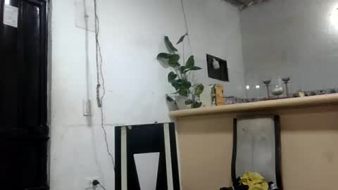 Snapshot of thonybeiio chatting on 10-26-25, 02:17 thonybeiio online show from 10-26-25, 02:17