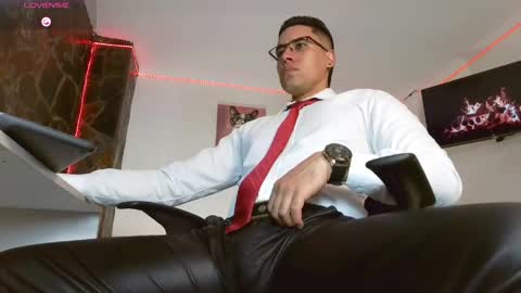 Snapshot of thonydupont chatting on 05-21-26, 12:28 thonydupont online show from 05-21-26, 12:28
