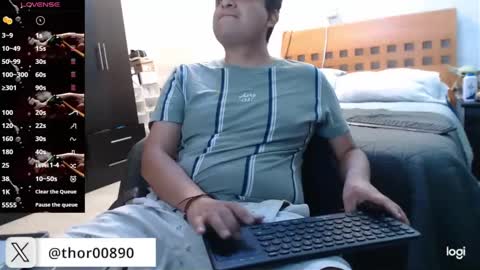 thor0200 online show from 09-22-25, 03:08