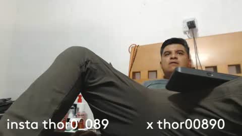 Snapshot of thor0200 chatting on 05-04-26, 12:39 thor0200 online show from 05-04-26, 12:39