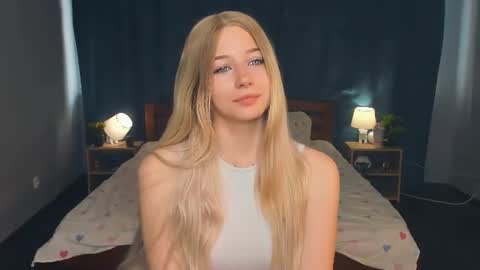 Snapshot of thoracarter chatting on 06-15-26, 10:17 thoracarter online show from 06-15-26, 10:17