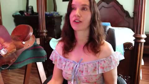 ThornburyRose online show from 02-28-26, 07:04