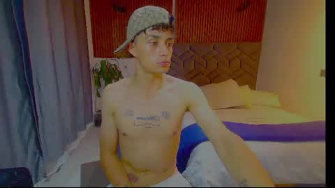 Snapshot of thornerxxxboy chatting on 06-23-26, 06:55 THORNERXXXBOY online show from 06-23-26, 06:55
