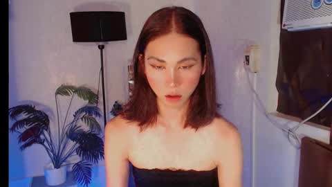 thrishafox online show from 02-05-26, 08:13