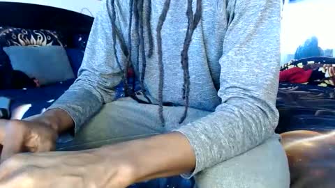 Opulent Kingdom online show from 11-17-25, 06:57