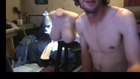 Snapshot of thundersword chatting on 10-29-25, 03:53 thundersword online show from 10-29-25, 03:53