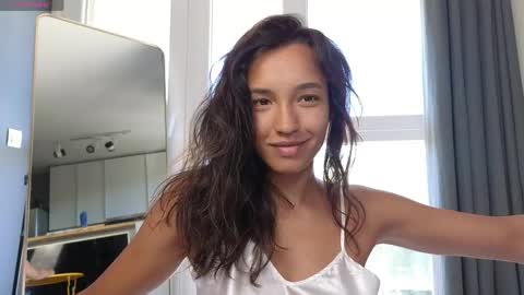 Snapshot of tia_j chatting on 05-26-26, 07:15 tia_j online show from 05-26-26, 07:15