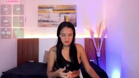 Snapshot of tiana_glow chatting on 06-28-26, 10:05 tihana online show from 06-28-26, 10:05