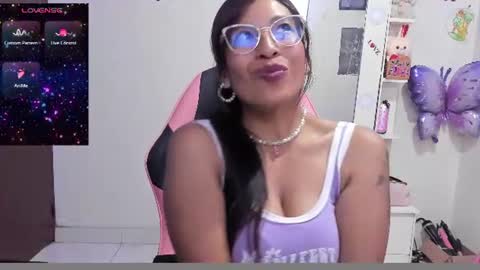 Snapshot of tiana_violet chatting on 07-22-26, 07:38 tiana_violet online show from 07-22-26, 07:38