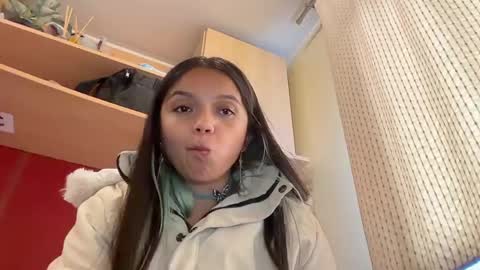 Tiana Le online show from 05-06-26, 11:15