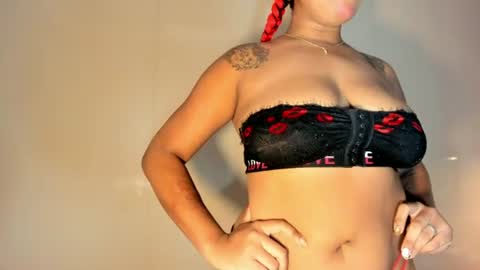Snapshot of tianaparker chatting on 07-05-26, 04:19 Tiana online show from 07-05-26, 04:19