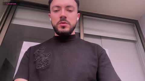 Snapshot of tiancarter chatting on 06-18-26, 06:34 Tian Carter online show from 06-18-26, 06:34