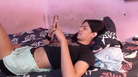 Snapshot of tianiiss_sweet chatting on 06-06-26, 03:50 Tiana online show from 06-06-26, 03:50