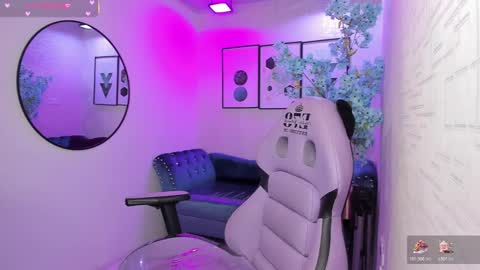 Tiara  online show from 01-10-26, 03:30