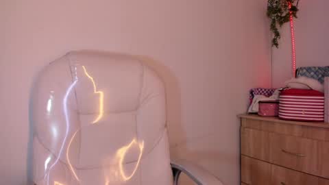 Tiarha online show from 12-16-24, 10:40