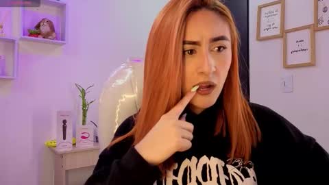 Tiarha online show from 10-22-25, 02:45