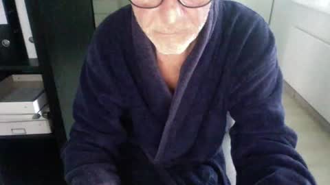 Snapshot of tiburzio chatting on 01-14-25, 08:09 tiburzio online show from 01-14-25, 08:09