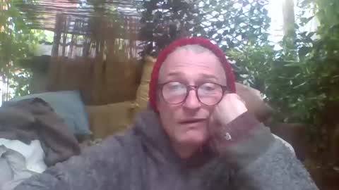 Snapshot of tiddles12345 chatting on 06-07-26, 04:33 tiddles12345 online show from 06-07-26, 04:33
