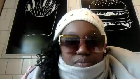 Tierra Henri online show from 01-07-25, 03:02