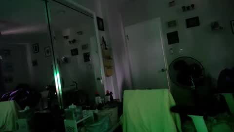 Tierra Henri online show from 11-05-25, 03:56