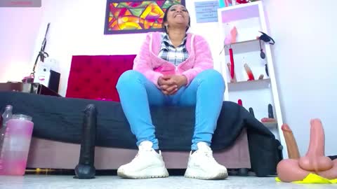 Tifanny Nails  online show from 01-19-26, 03:38