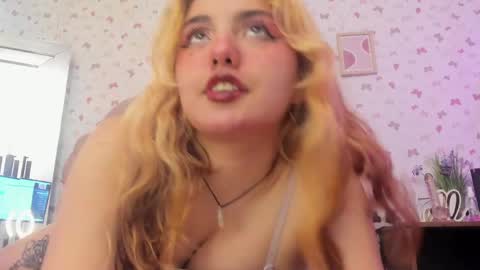 tifany_00 online show from 05-14-26, 07:20
