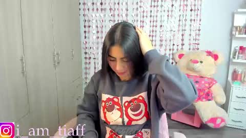 Snapshot of tifany_tay2 chatting on 07-05-26, 11:01 hey am julietha online show from 07-05-26, 11:01