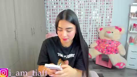 Snapshot of tifany_tay2 chatting on 07-07-26, 04:26 hey am julietha online show from 07-07-26, 04:26