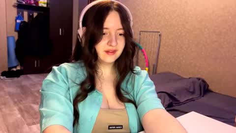 Kate online show from 11-10-25, 06:40