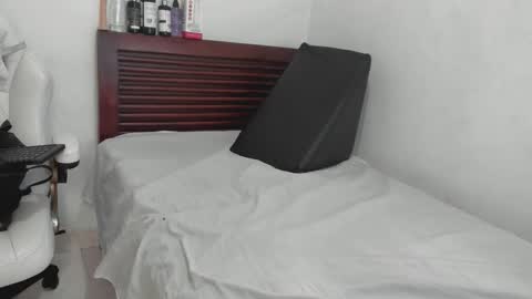 tifanymonroehot online show from 10-28-25, 11:14