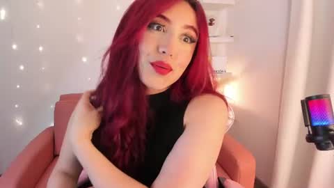 Snapshot of tifanyrose1 chatting on 06-25-26, 05:45 Tiffany online show from 06-25-26, 05:45