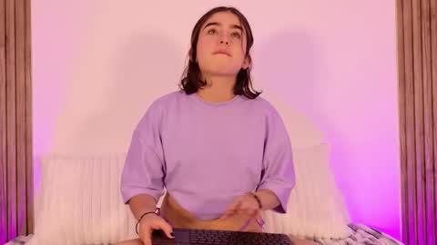 Snapshot of tiffany__starr_ chatting on 11-04-25, 09:03 Tiffany online show from 11-04-25, 09:03