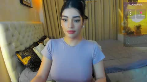 Snapshot of tiffany_cams chatting on 04-20-26, 06:16 Tiffany online show from 04-20-26, 06:16