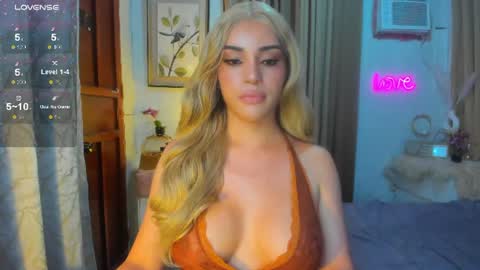 Snapshot of tiffany_cams chatting on 06-10-26, 06:29 Tiffany online show from 06-10-26, 06:29