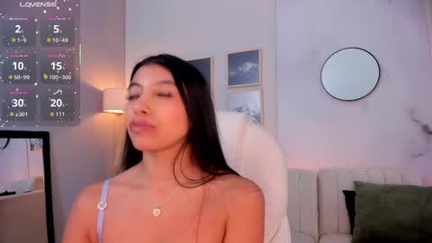 tiffany_low online show from 11-20-25, 12:27