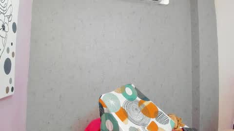 tiffany_mendez online show from 10-23-25, 12:04