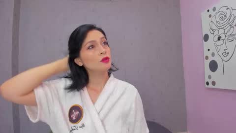 tiffany_mendez online show from 11-08-25, 12:05