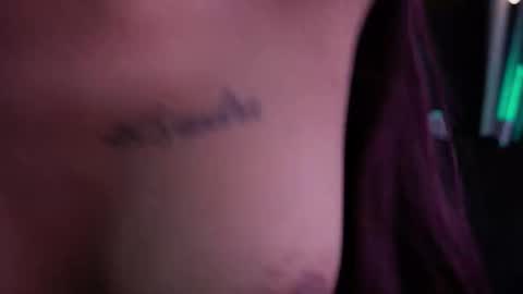 tiffany_sander online show from 10-01-25, 12:16