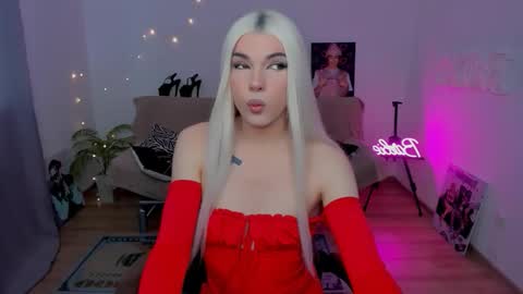 Snapshot of tiffany_smitch chatting on 03-03-26, 05:02 Tif online show from 03-03-26, 05:02