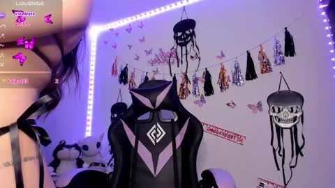 Snapshot of tiffany_sofia_ chatting on 10-21-25, 09:04 tiffany sofia online show from 10-21-25, 09:04