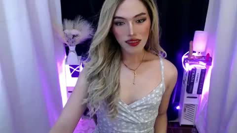 tiffany online show from 11-25-25, 07:03