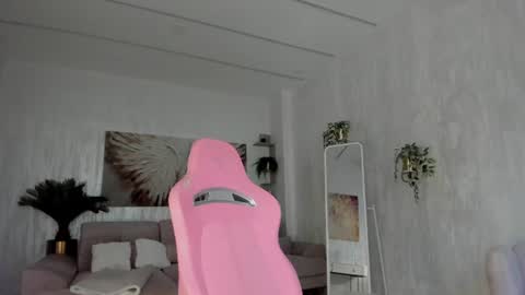 Tiffany Houston online show from 07-10-26, 06:50
