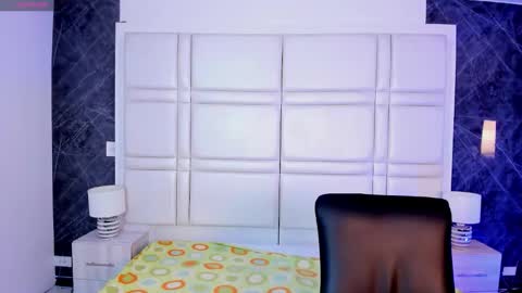 tiffanyhoustton online show from 03-02-26, 12:01