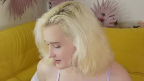 tiffanyjons online show from 10-28-25, 06:21