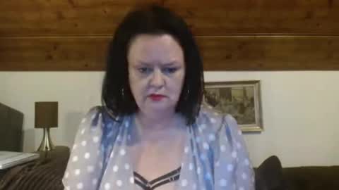 Snapshot of tiffanymature chatting on 10-04-25, 09:35 TiffanyMature online show from 10-04-25, 09:35