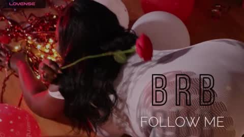 tifanny online show from 10-12-25, 04:11