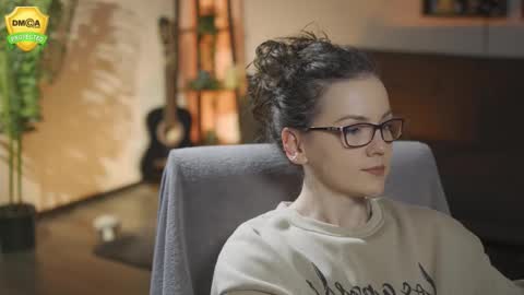 tiffanyriox online show from 03-03-26, 12:50